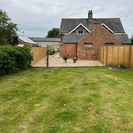 2 Main Street, Lissett Villa Driffield Екстериор снимка